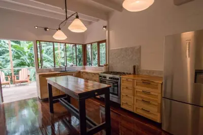 Image de Mango Treehouse, une cabane dans les arbres sophistiquée