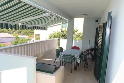 Image de Appartement 4 + 2 avec une grande terrasse et vue sur la mer