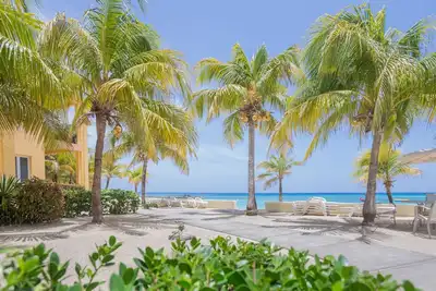 Image de Luxe sur la plage à Coral Sands