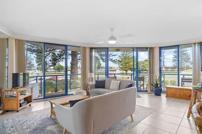 Image de Heritage 102 - Central Tuncurry Location!