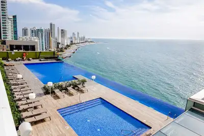 Image de Apartamento de lujo Edificio H2 Plaza