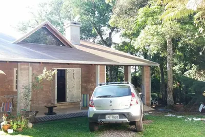 Image de Maison en pierre rustique en copropriété.