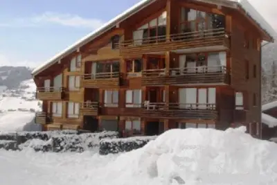 Image de Ski in \/ Ski out Appartement avec vue imprenable sur la piste.