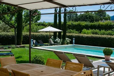 Image de Mas des Oliviers - au coeur du Luberon, pour 12-14