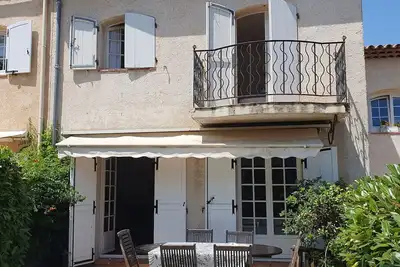Antibes villa Provencal dans résidence calme et sécurisée avec piscine et tennis