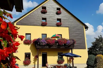 Image de Appartement \"Am Schlössel\" pour 2-4 personnes à Oberwiesenthal