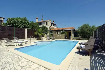 Image de Maison de vacances Ližnjan pour 1 - 10 personnes avec 5 chambres à coucher - Maison de vacances