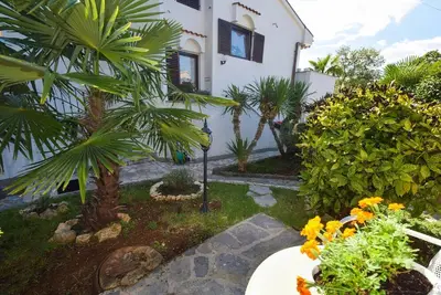 Image de Appartement de vacances Malinska pour 4 personnes avec 2 chambres à coucher - Appartement de vacance