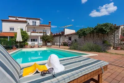 Image de Maison de vacances Šegotići pour 1 - 12 personnes avec 5 chambres à coucher - Maison de vacances