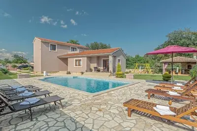 Image de Maison de vacances Valtura pour 1 - 8 personnes avec 4 chambres à coucher - Maison de vacances