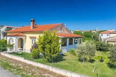 Image de Maison de vacances Ližnjan pour 1 - 5 personnes avec 2 chambres à coucher - Maison de vacances