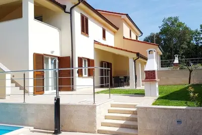 Image de Maison de vacances Banjole pour 1 - 10 personnes avec 4 chambres à coucher - Maison de vacances
