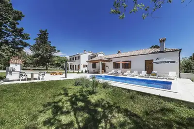 Image de Maison de vacances Labin pour 1 - 12 personnes avec 6 chambres à coucher - Maison de vacances