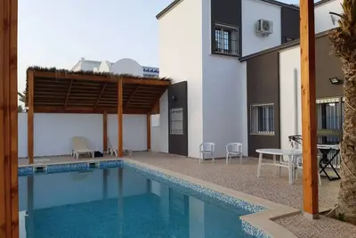 Image de villa de charme avec piscine