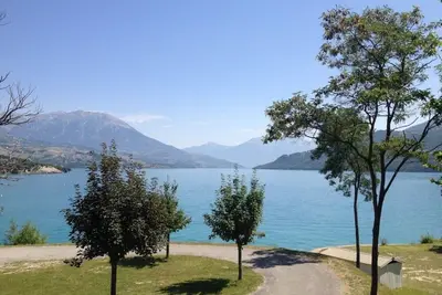 Image de Un coin de paradis : acces côté lac avec vue exceptionnelle