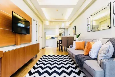 Image de * Élégant 1 Br Condo w \/ balcon, rue et vue sur le parc
