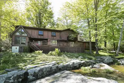 Image de Nouveau! 4br cabine de montagne sereine w / vues Creek!