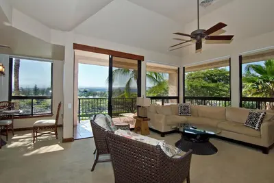 Image de 328 Waikoloa Beach Resort Rare 1 chambre, courts de tennis, piscine, bain Ă remous et parfait pour un R