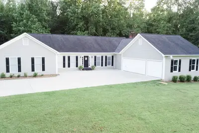 Image de Grande maison, chambre à errer, 5br pour 16 personnes à Athènes
