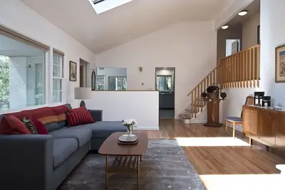 Image de Fabuleuse maison familiale récemment rénovée près du centre de Woodstock