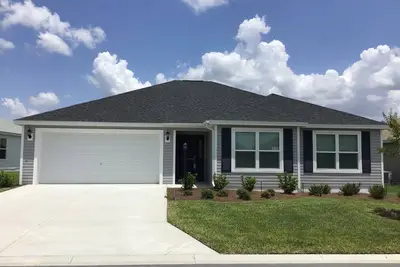 Image de Charmant et joliment décoré 3 Bdrm 2 Ba Accueil w / barbecue, vélos, et WiFi gratuit!