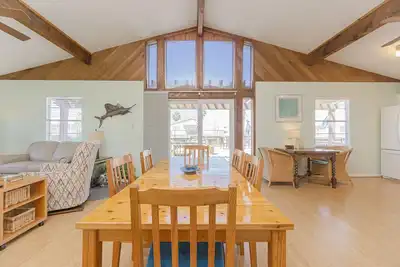 Image de «Baydream Believer» - Maison au bord de l'eau dans la souhaitable communauté de Sea Isle