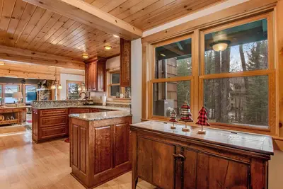 Image de Bel emplacement avec grand quai privé et sauna dans la maison