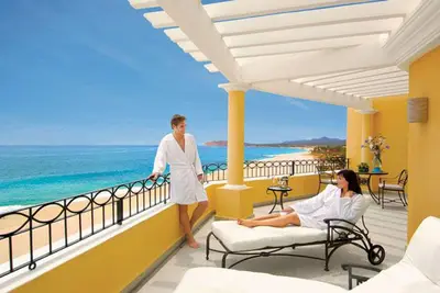 Image de Luxueux Casa Dorada Cabo Real Dreams au bord de la plage