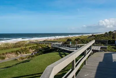 Image de 1145 chemin Beach Walker