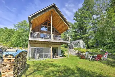 Image de Nouveau! Calme Adirondack Cabin sur le lac privé!