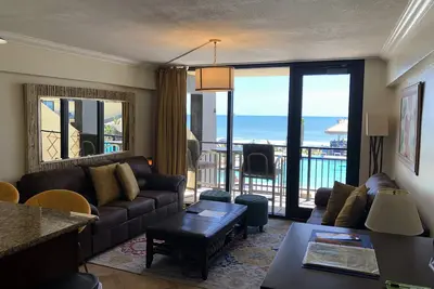 Image de Hawaiian Inn # 215 Nouveaux propriétaires, même unité!