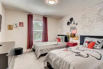 Image de Brand New Townhome 4 chambres sur Champions Gate - 12 milles de Wdw