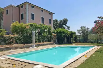 Image de Villa Linda 12p Charmante villa avec piscine, WiFi, barbecue, plages proches et 5 Terre