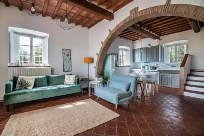 Image de Appartement particulier à la campagne avec piscine