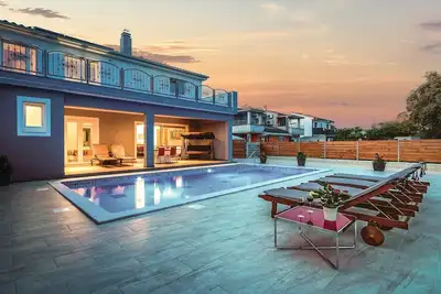 Image de Magnifique maison à Pula avec WiFi