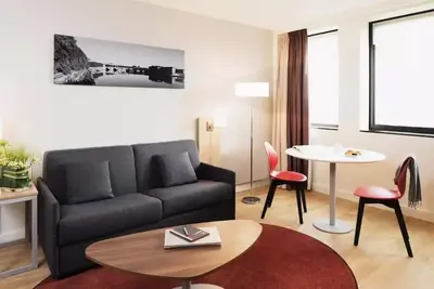 Image de 2 pièces 4 Personnes Vue Ville