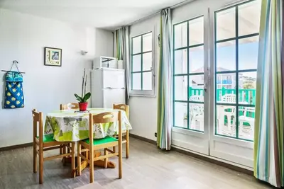 Image de 2 Pièces 4 Personnes Sélection