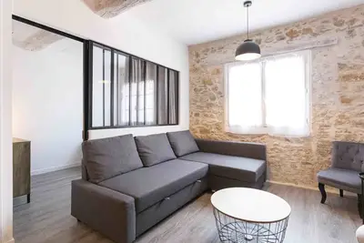 Image de Chez Dominique - 2 chbres 2-6pers centre Antibes Migrainier T3 avec clim
