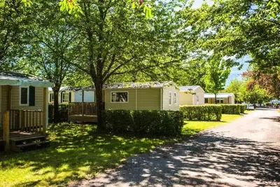 Image de Mobile-home 2 chambres + Terrasse 6 personnes