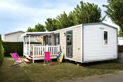 Image de Mobilhome Grand Confort 30m² \/ 2 chambres - terrasse couverte 5 à 6 personnes - 5 pers. inclus dans le tarif