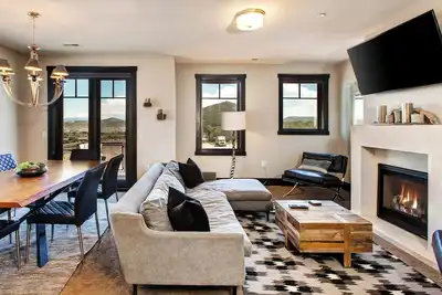 Image de Marche Au Ski. Maison de ville de luxe 3 chambres-6 personnes. Spa privé et commodités communautaires
