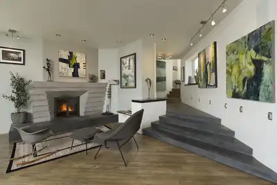 Image de Maison d'art moderne et élégant avec jardins en terrasses privés, Durango Co.
