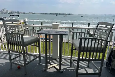 Image de Bay Front 3 Chambre 2 Bath Condo