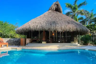 Image de Votre propre villa privée et escapade magique près de Zihuatanejo \/ Ixtapa México