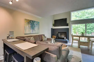 Image de Nouveau! Condo Harbor Springs ~ 6 mi au lac Michigan!