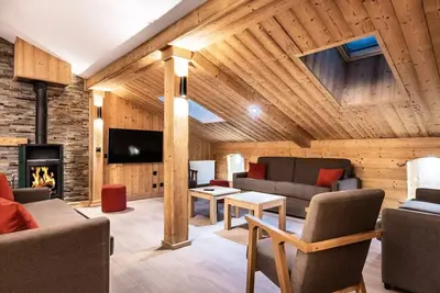 Image de 7-Zimmer-Wohnung für 12/14 Personen