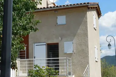 Image de T2 design neuf prox. Digne ( 04 ) 2 pers. Garage, Jardin