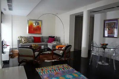 Image de Meilleur quartier - Apt @ Recoleta - 3br 3bt - Ac-Heat \/ WiFi \/ Maid Incl - Voir nos avis!