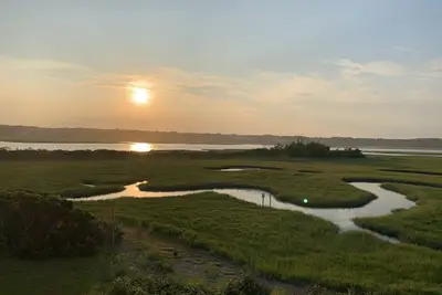 Image de Cottage de 2 chambres à coucher à quelques pas de Wells Beach avec vue sur la réserve de Rachel Carson