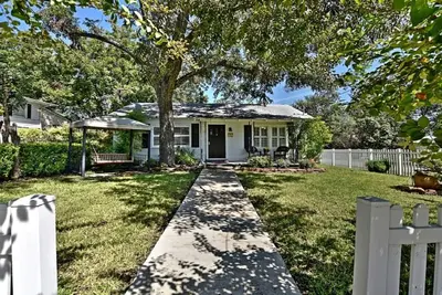 Image de Comal Cottages sur Union # 297a